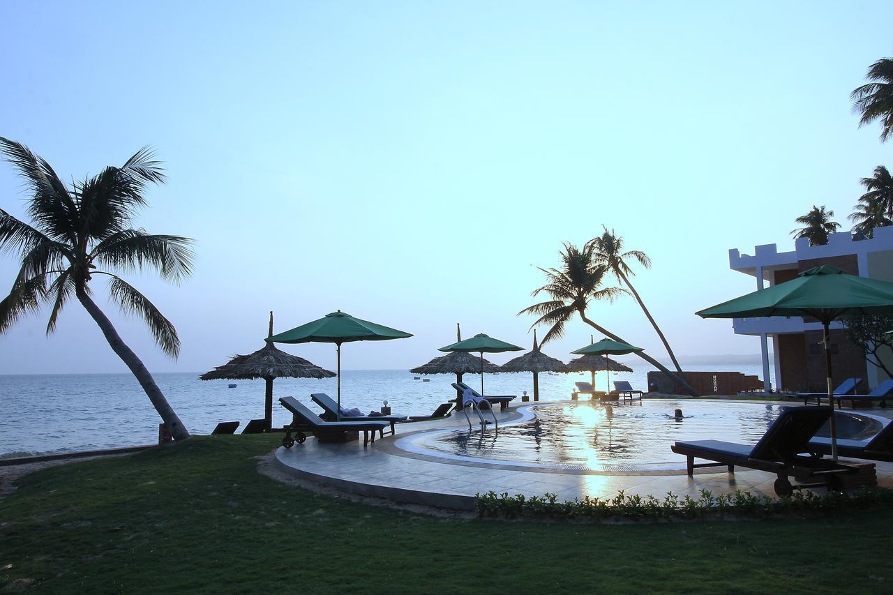 Ocean Place Mui Ne Resort Exterior photo