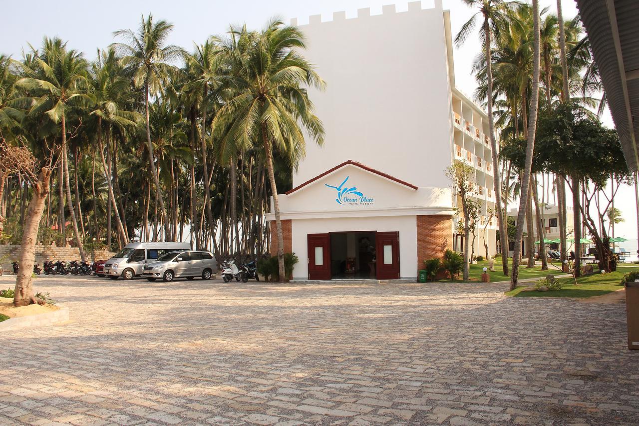 Ocean Place Mui Ne Resort Exterior photo